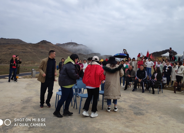 县财政局开展巾帼展风采“三八”妇女节活动