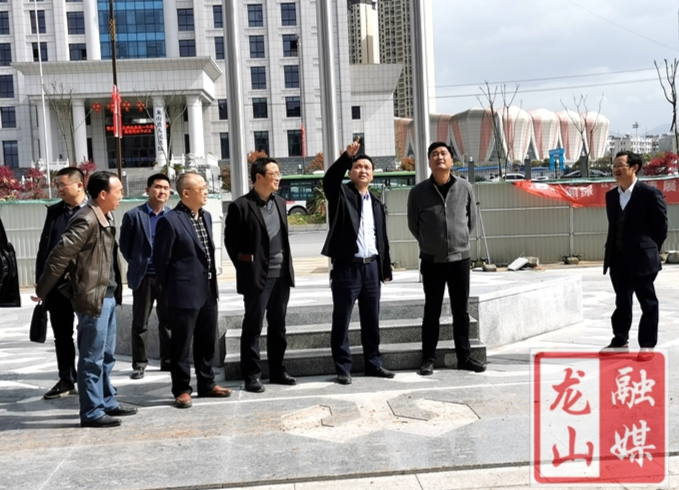 蔡龙调研“市民之家”建设工作