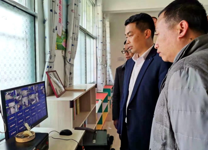 符家波深入茅坪乡开展师德师风和校园安全工作调研