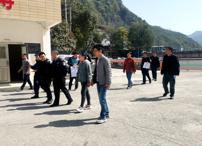 靛房镇开展禁毒和消防安全隐患排查行动