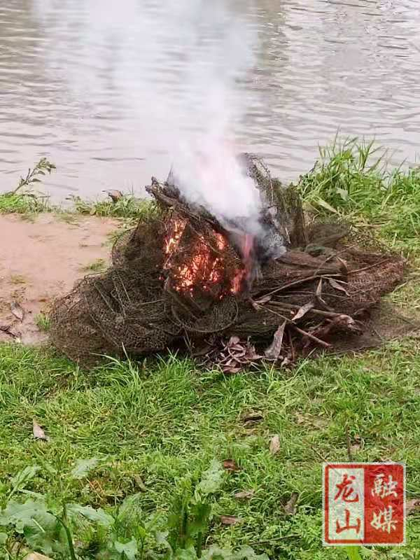县农业农村局：严厉打击非法捕鱼行为（图）
