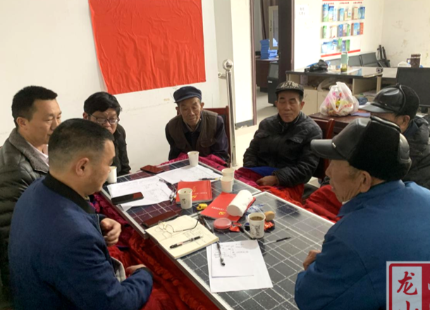 县委党史研究室到半寨村挖掘红色故事