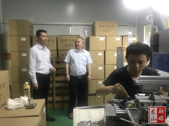 张胜军走访调研工商联会员企业 服务“两个健康”
