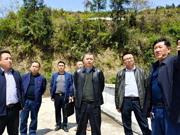 【我为群众办实事】黄勇深入召市镇化解信访积案