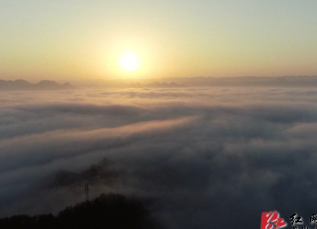 龙山多举措为八面山景区游客保驾护航