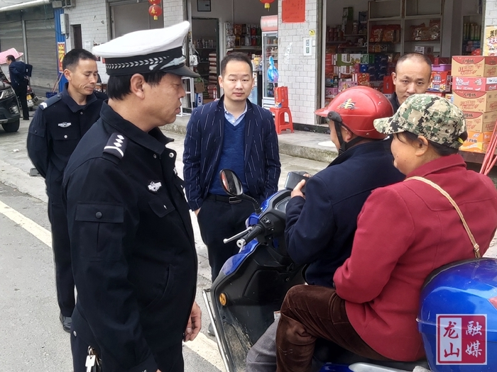 召市镇不断夯实交通整治工作成果
