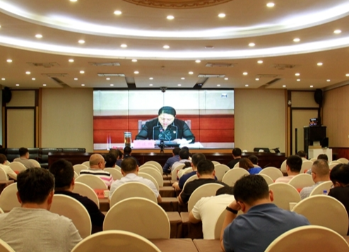 龙山集中收看全州教育和体育重点工作推进会