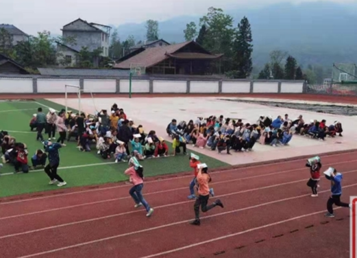 乌鸦河九年制学校5.12“防震减灾”疏散演练