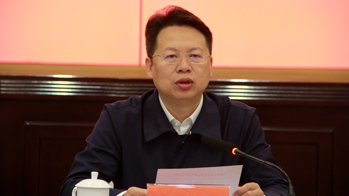 刘冬生主持召开中共龙山县委常委会2021年度第14次会议