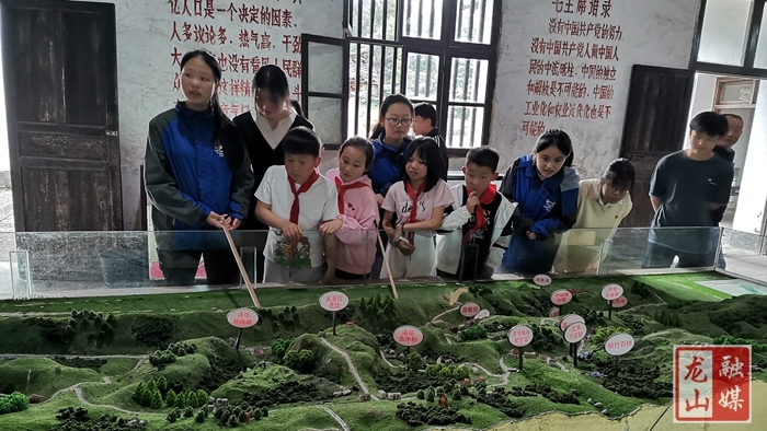 【学党史 明初心】洛塔学校开展“追寻红色足迹，勇挑时代使命”教育实践活动