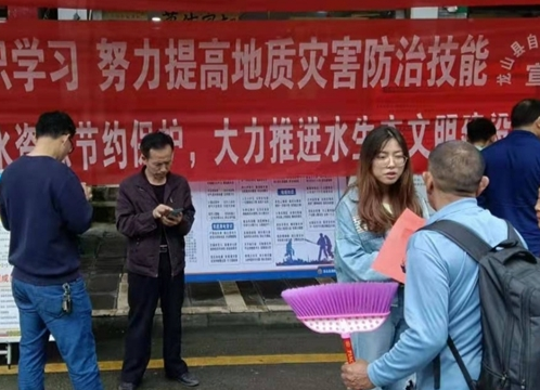 县市监局里耶分局积极开展安全生产大宣传活动