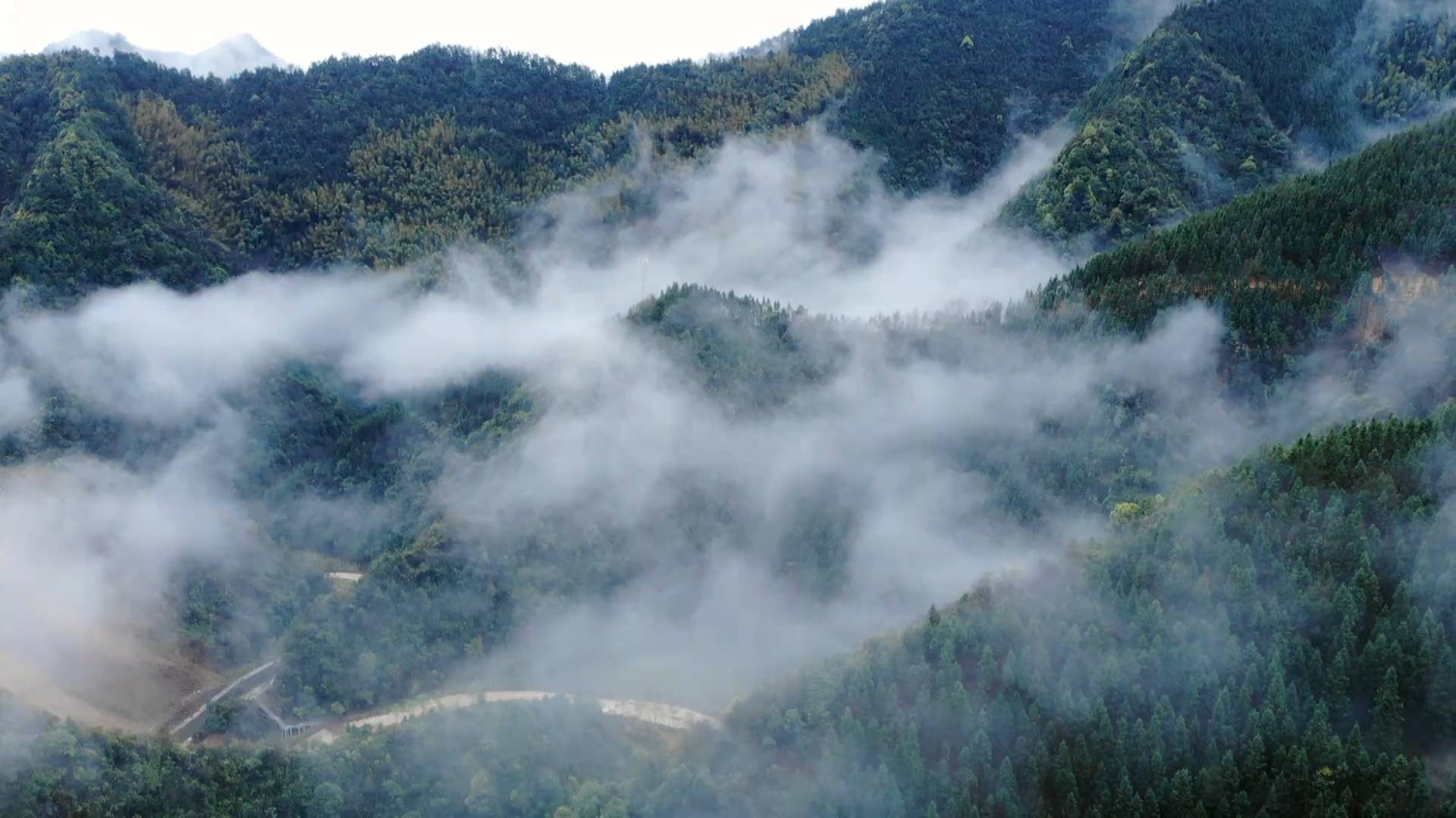 西瑶绿谷赏云雾