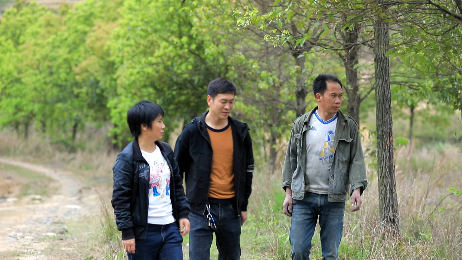 金江：鼓励农户就近择业创业