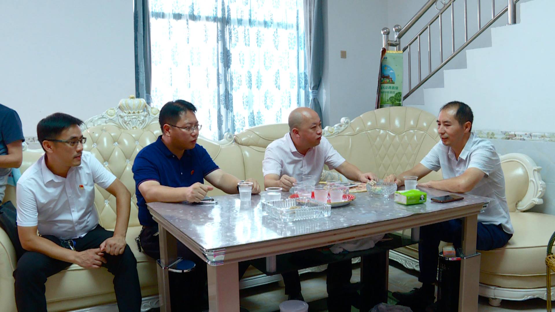 庆“七一”|郭应湘走访慰问因公殉职党员家属、困难党员