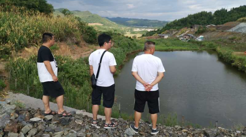 香花镇：巡查不间断 平安不打烊