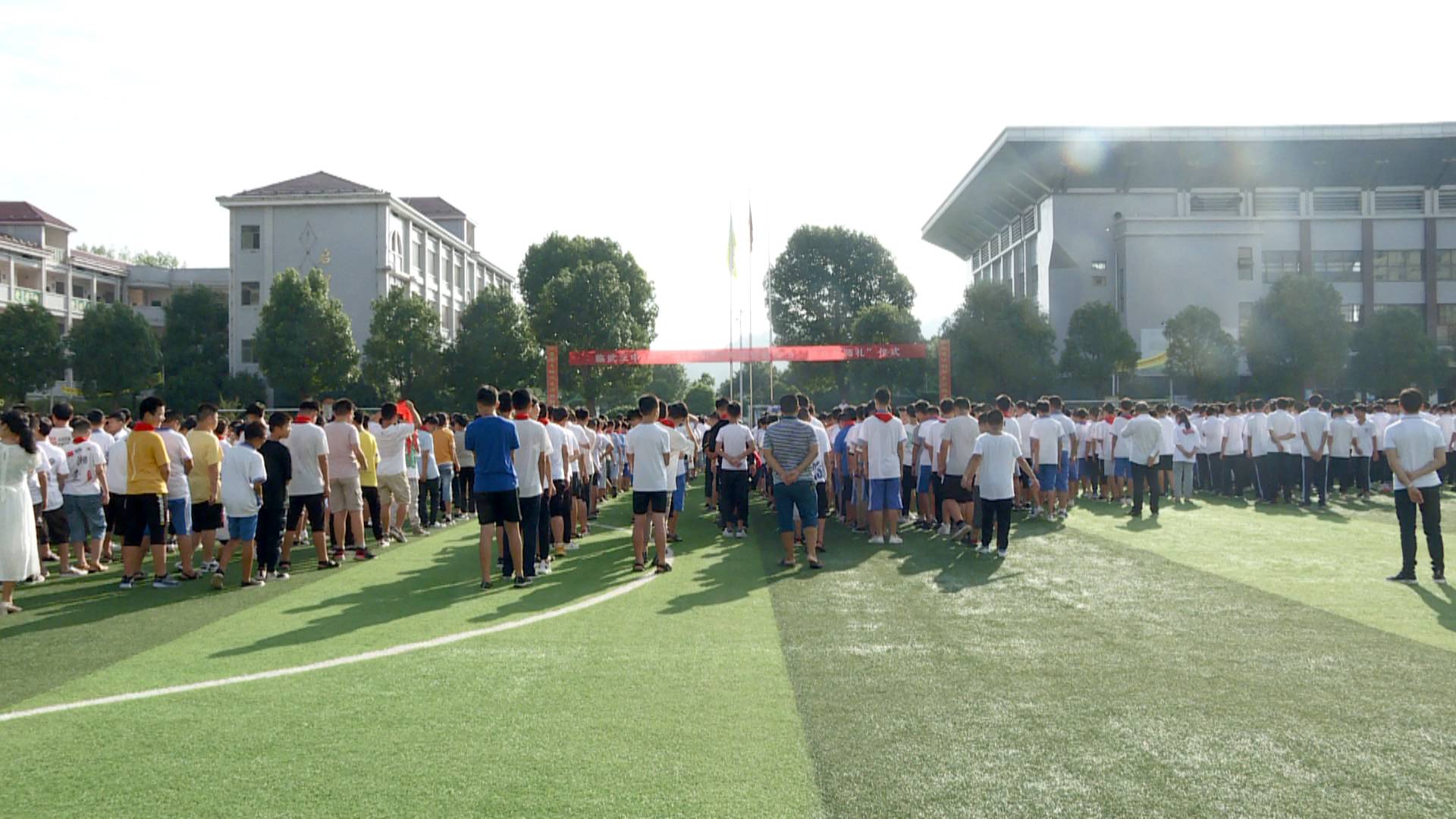 庆教师节：行拜孔尊师礼  扬传统美德风  ​