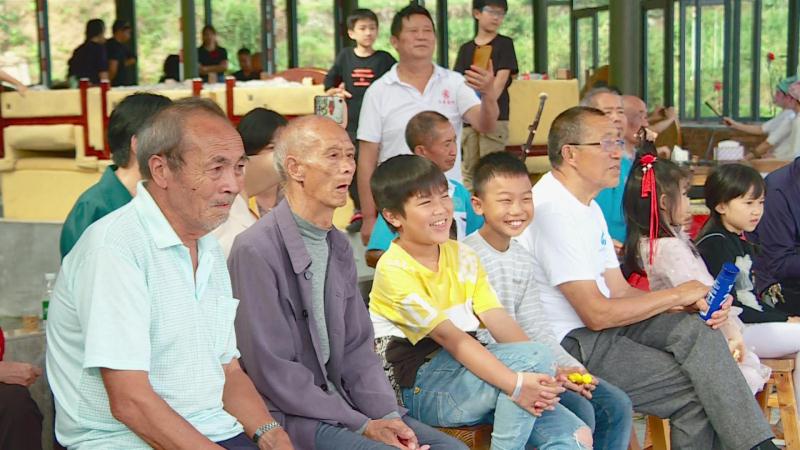庆国庆：本土戏剧走进民宿景区