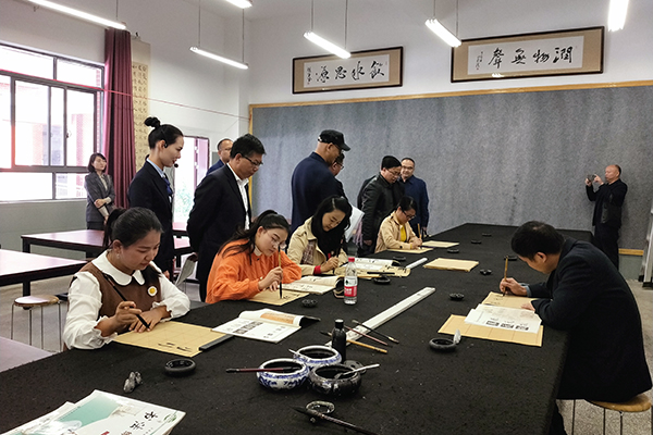 临武隆回两县共促区域性推动优秀传统文化进校园工作