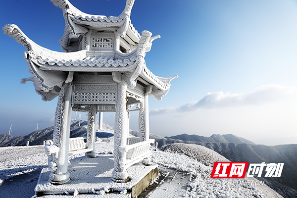 【湖南频道 红网时刻】郴州临武：通天山上 雾凇惹人醉