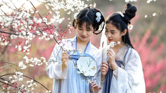【新湖南】与花私语