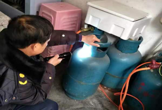 县城管局开展节前全县燃气安全大检查