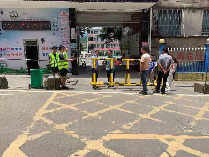 交通问题顽瘴痼疾整治 | 镇南乡：文明出行！跟“拥堵塞”告别