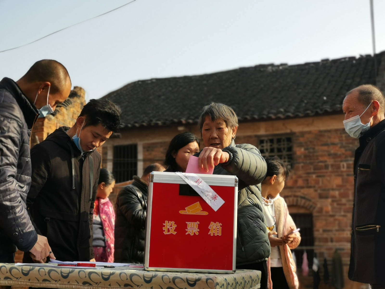 万水乡：念好“六字诀”  换届圆满成