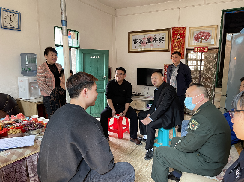 金江镇：严把政审关 输送合格兵