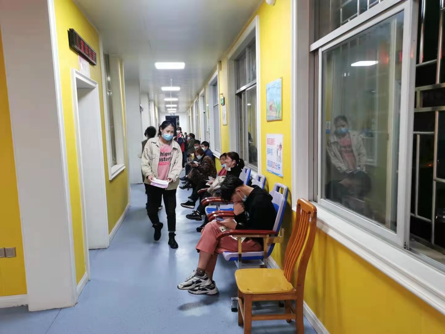 舜峰镇：有序接种 护航健康