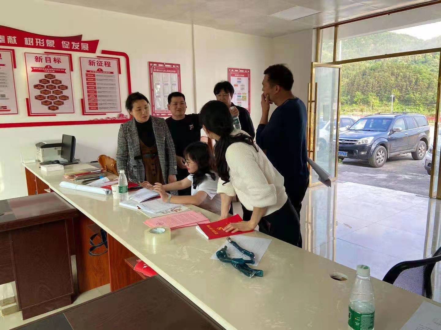 以督查之名 逐村指导党建工作