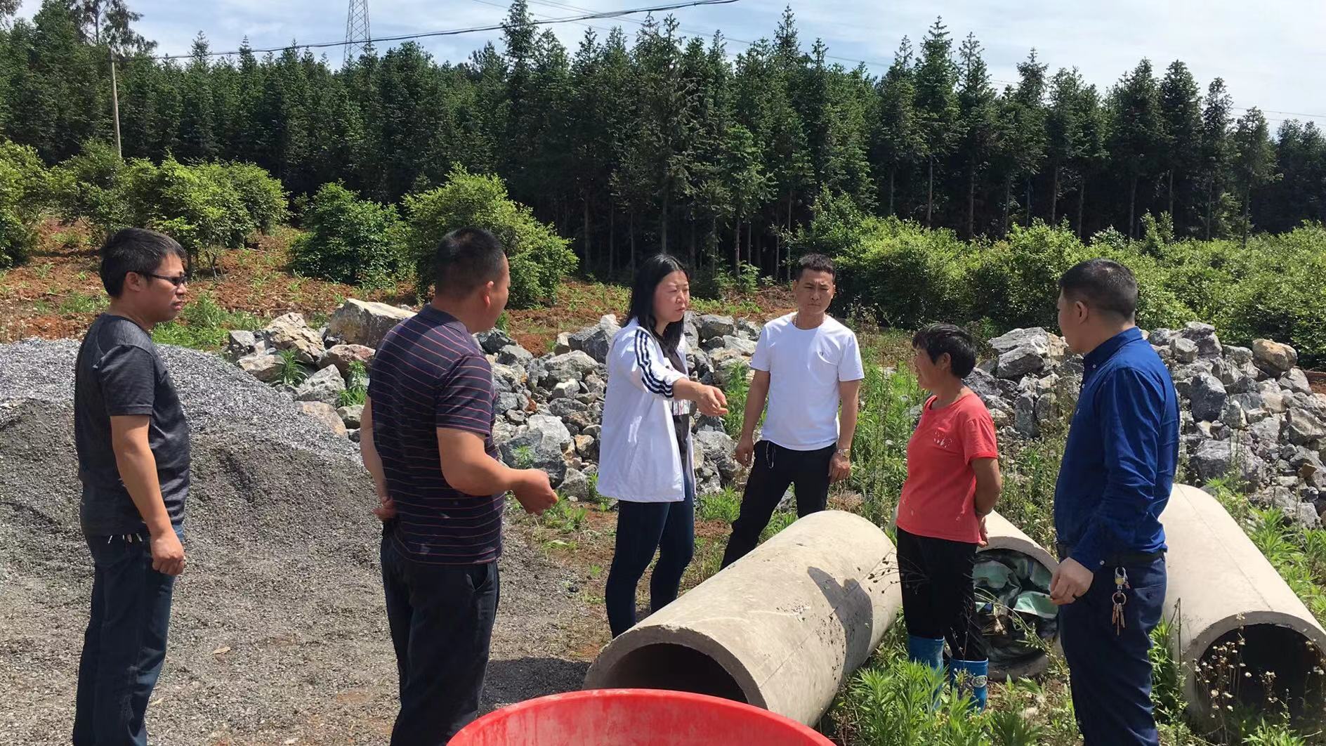 万水乡：“五一”我在岗，为民办实事