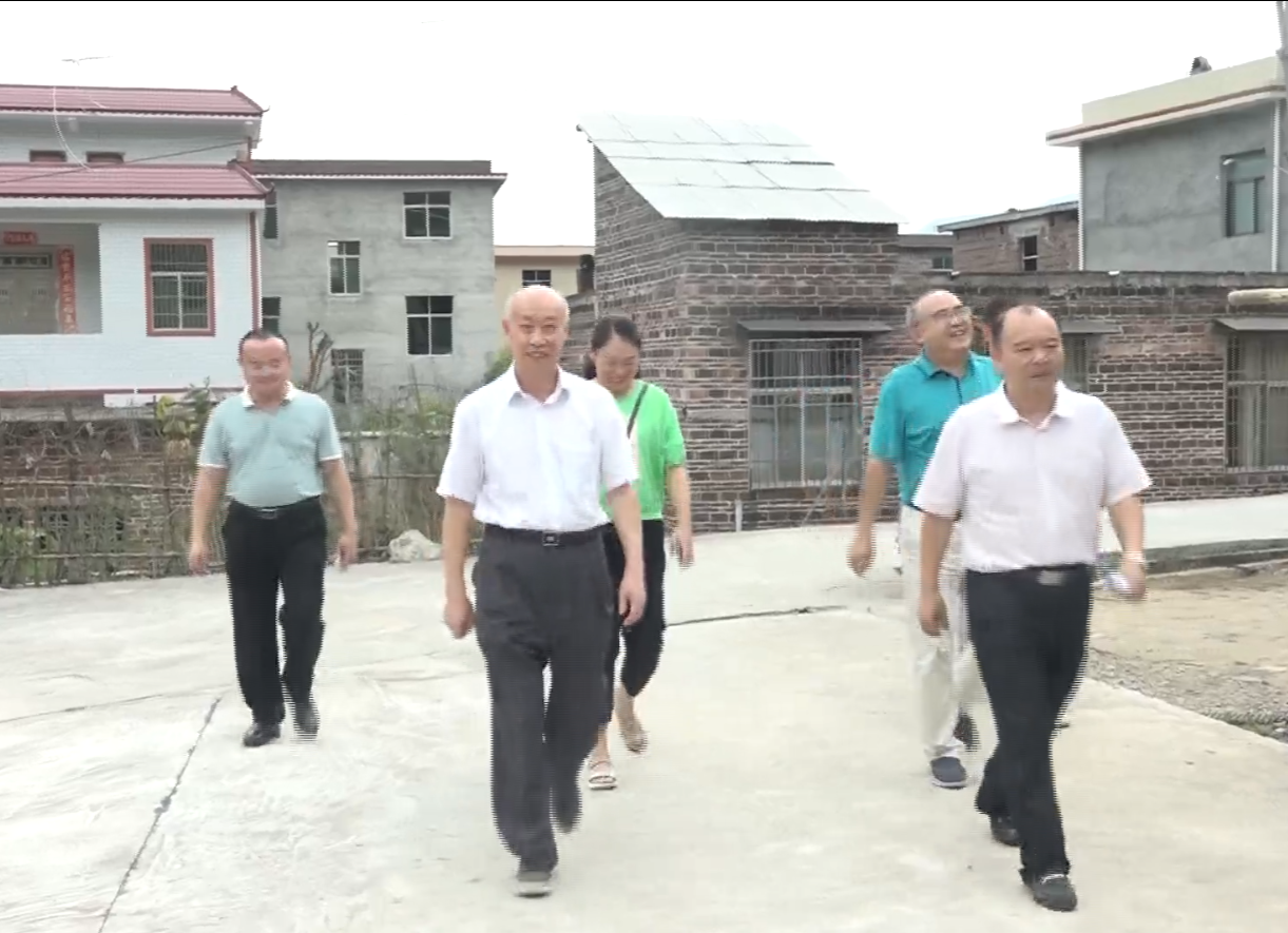 李评到扶贫联系点暖水镇广泉村调研脱贫攻坚工作