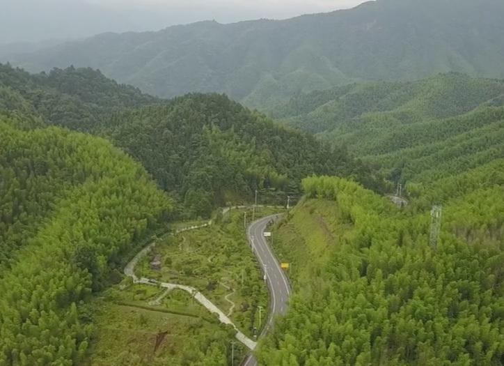 【大干八个月 打赢四大战】县纪委县监委：唤醒“趴账” 让群众共享生态红利