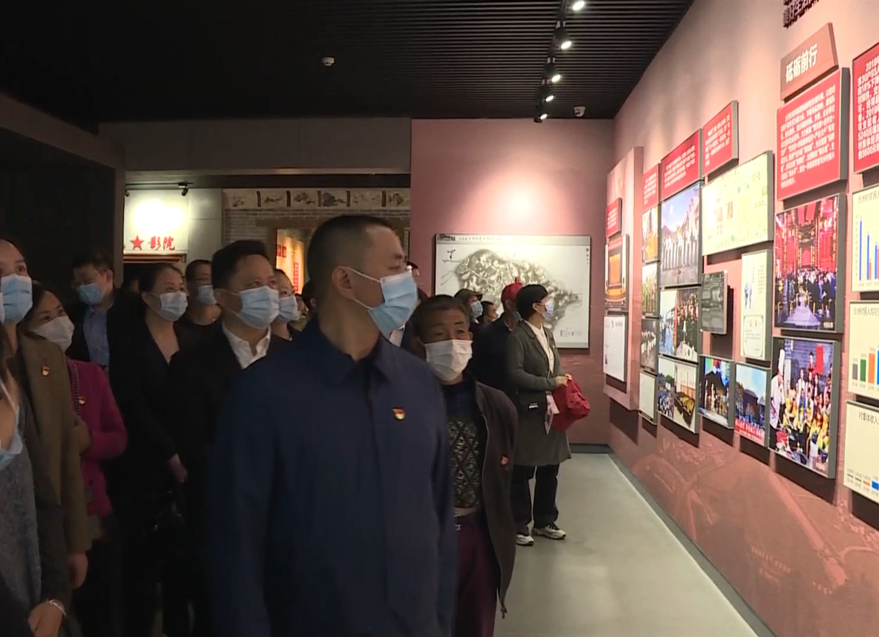 【牢记嘱托 担当作为 走好新时代长征路】汤立斌一行来汝开展“半条被子”故事主题党日活动