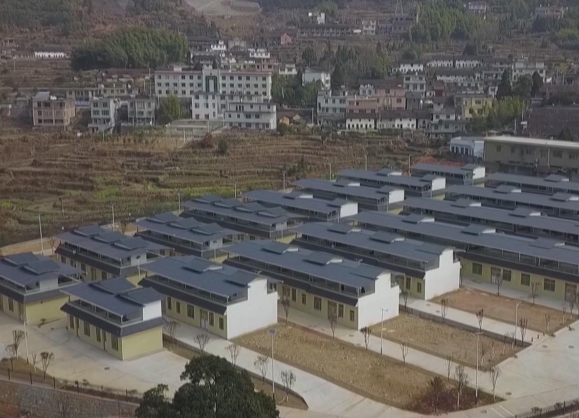 【牢记嘱托 担当作为 走好新时代长征路】避险搬迁圆了大山村民安居梦