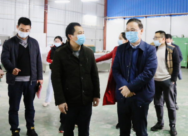 文专文在中村瑶族乡调研疫情防控、脱贫攻坚和春耕生产工作