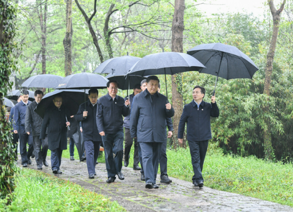 保护生态环境，牢记习近平提出的“五个追求”