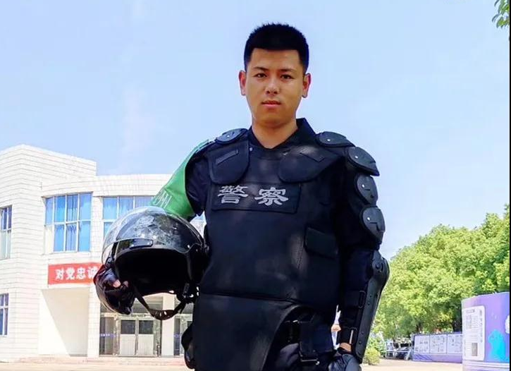 【四个大抓 · 先进典型】这个小伙有点帅！
