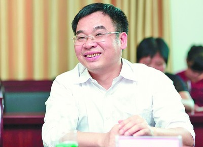 为脱贫而来，他让炎陵黄桃“醉天下”——追记湖南省炎陵县委原书记黄诗燕