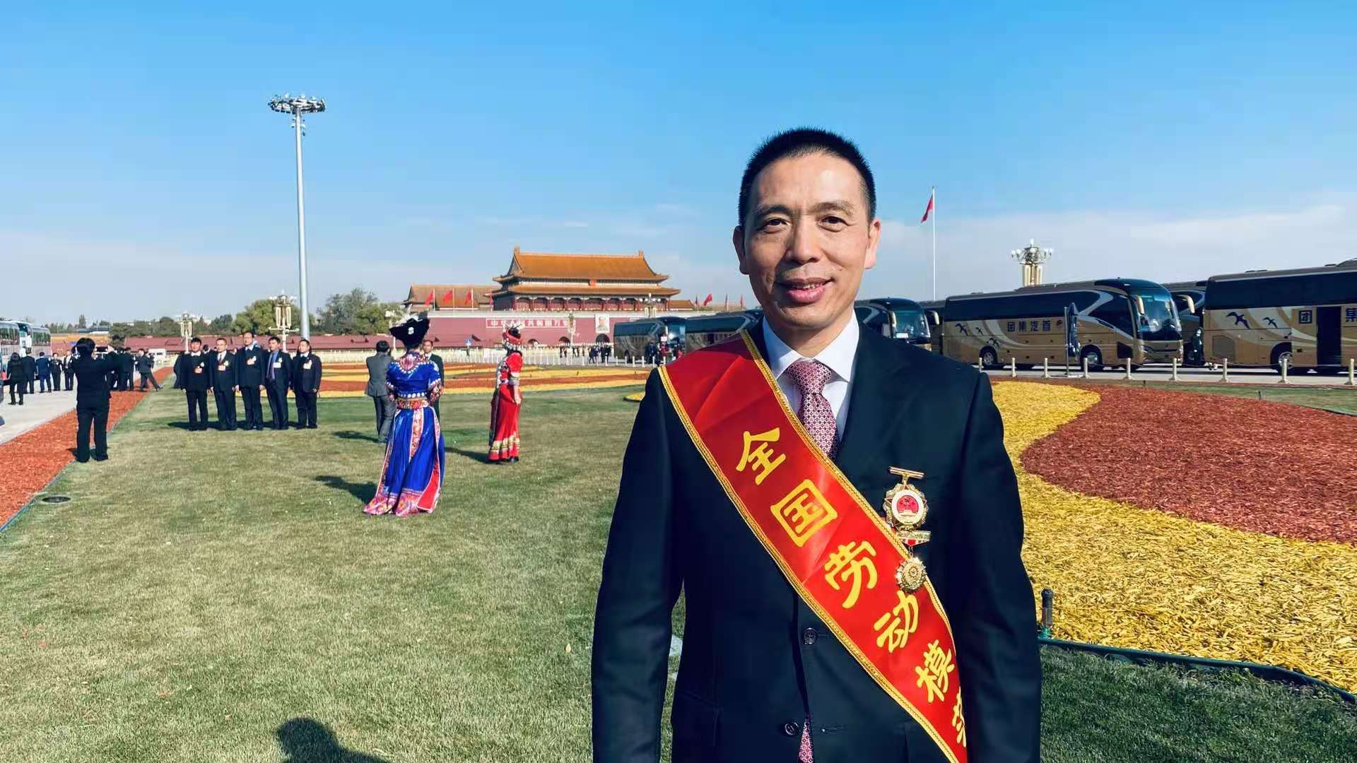 全国劳模！今天，这位炎陵人在人民大会堂领奖！