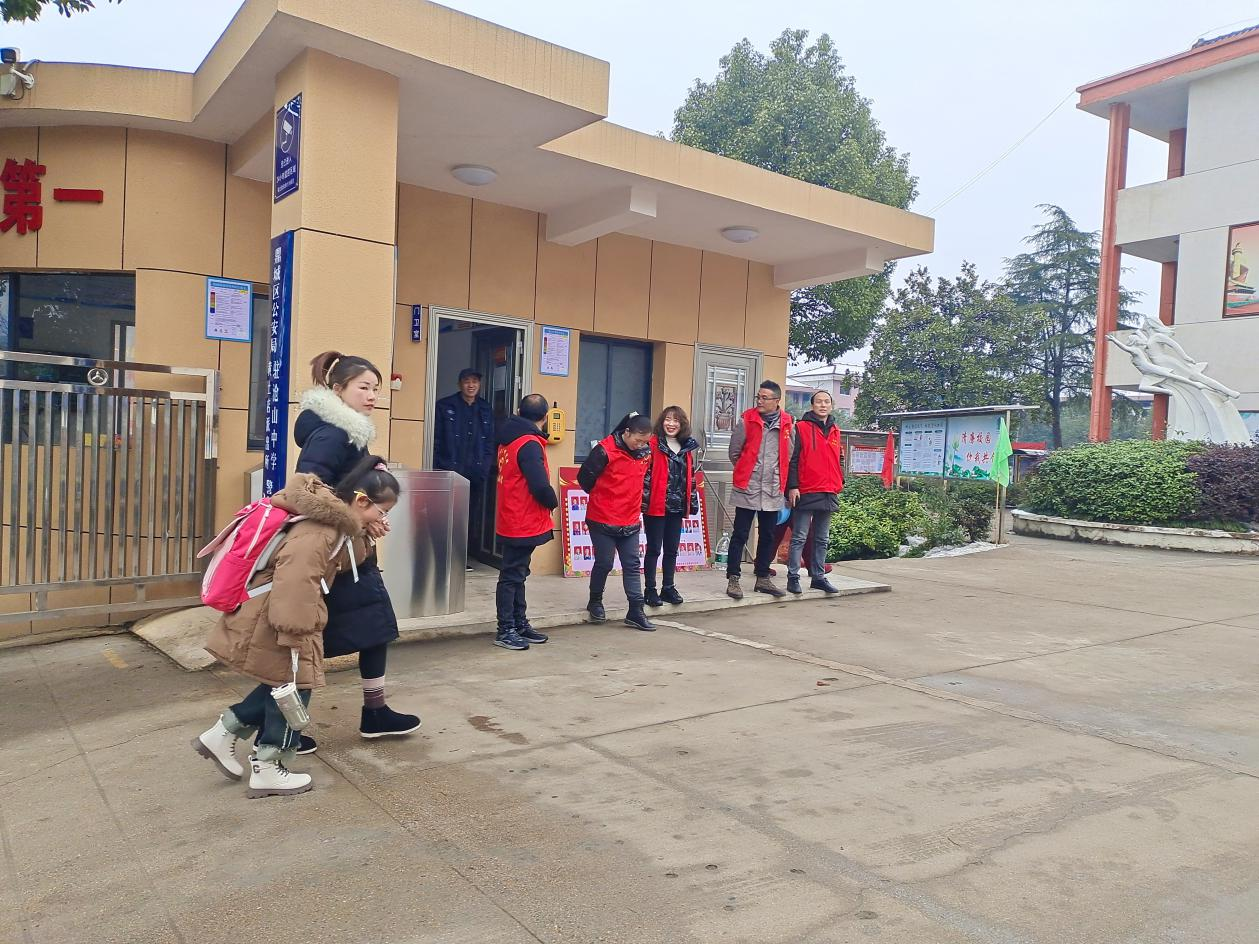 黄土店镇：全力以“护”助力开学季