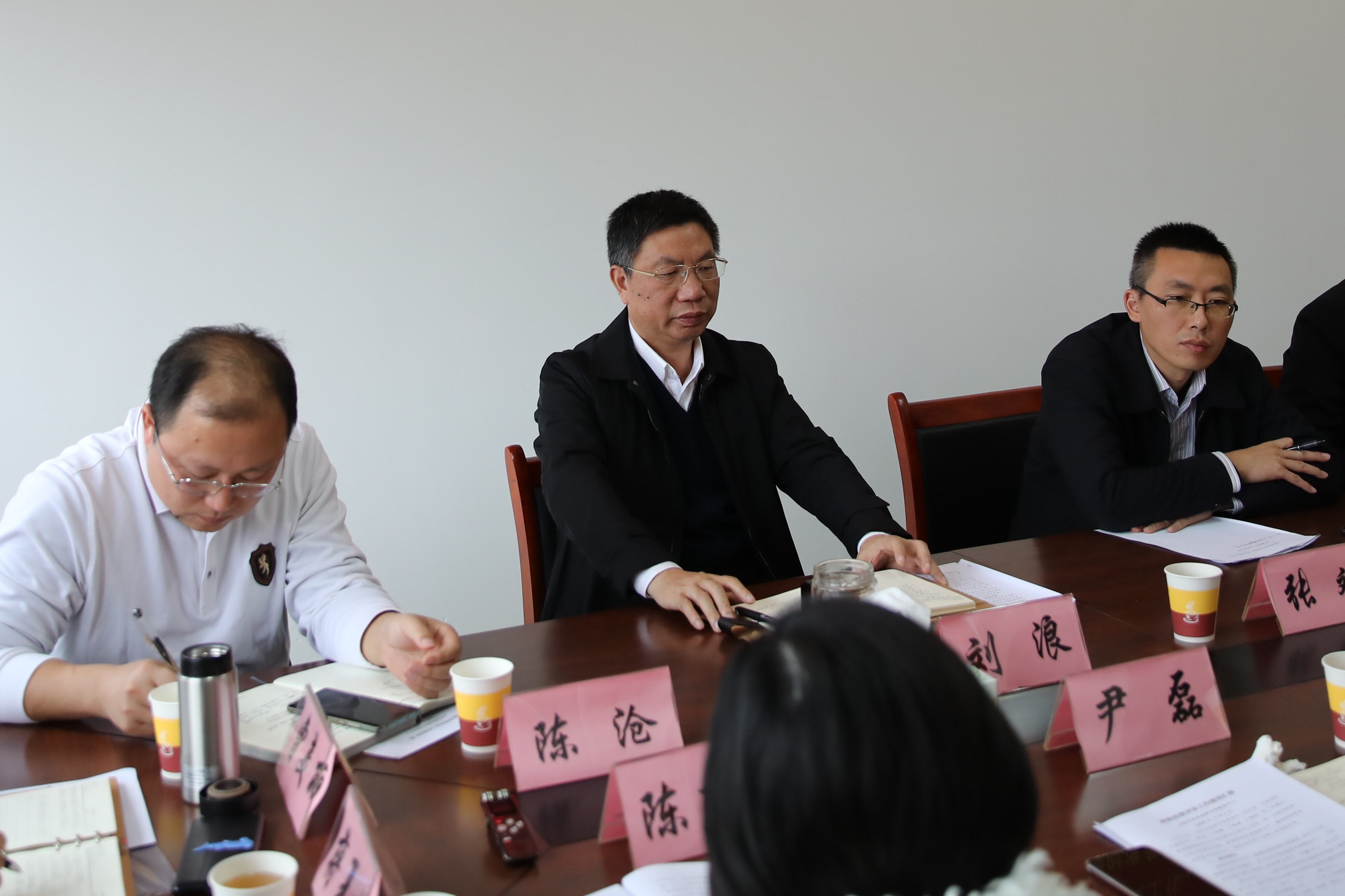 刘浪调研区财政投资评审服务中心
