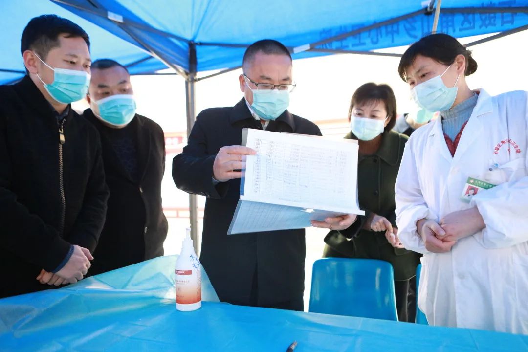 坚决守好“安全大门”！颜和平督查疫情防控、节假日市场供应和食品安全
