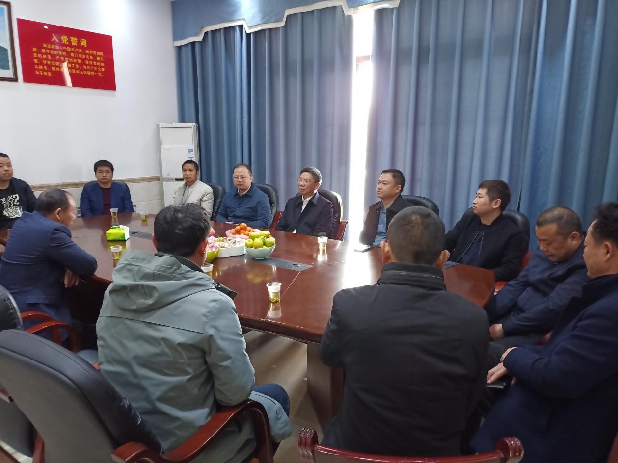 新春上班第一天，刘浪走访调研这个村，勉励他们做到“五个走在前”