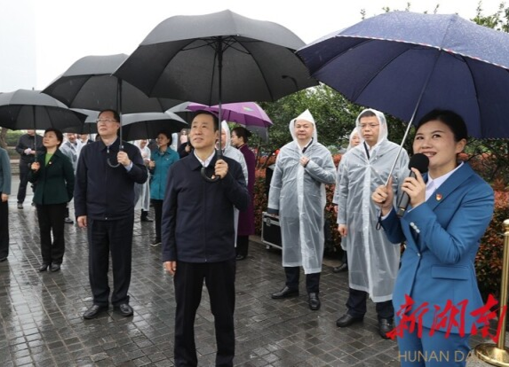 省委理论学习中心组开展党史学习教育第一次专题学习 许达哲讲主题党课
