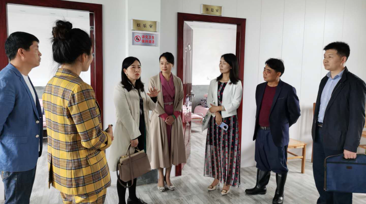 省民政厅一行赴春联街道春风社区指导新时代文明实践工作