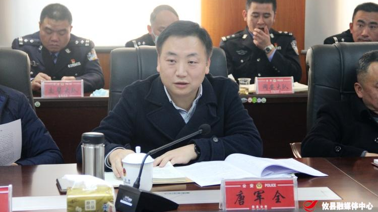 县领导走访调研政法系统和网格化管理工作