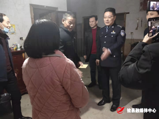 【温暖新春】县领导节前走访慰问困难群众