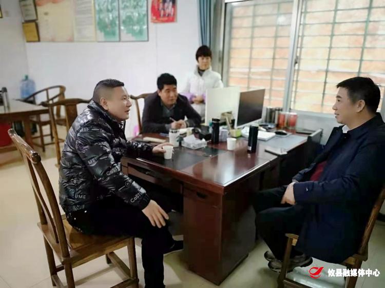 吴爱清走访看望省人大代表