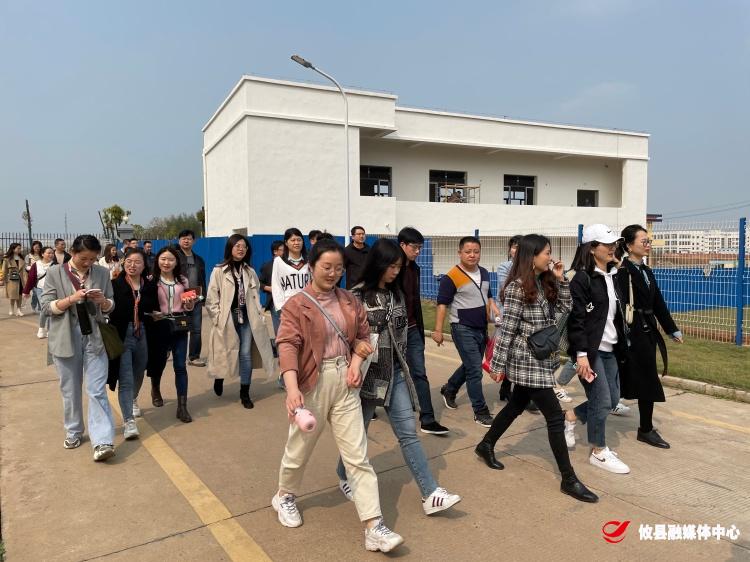 攸县高素质人才进修班学员到高新区调研